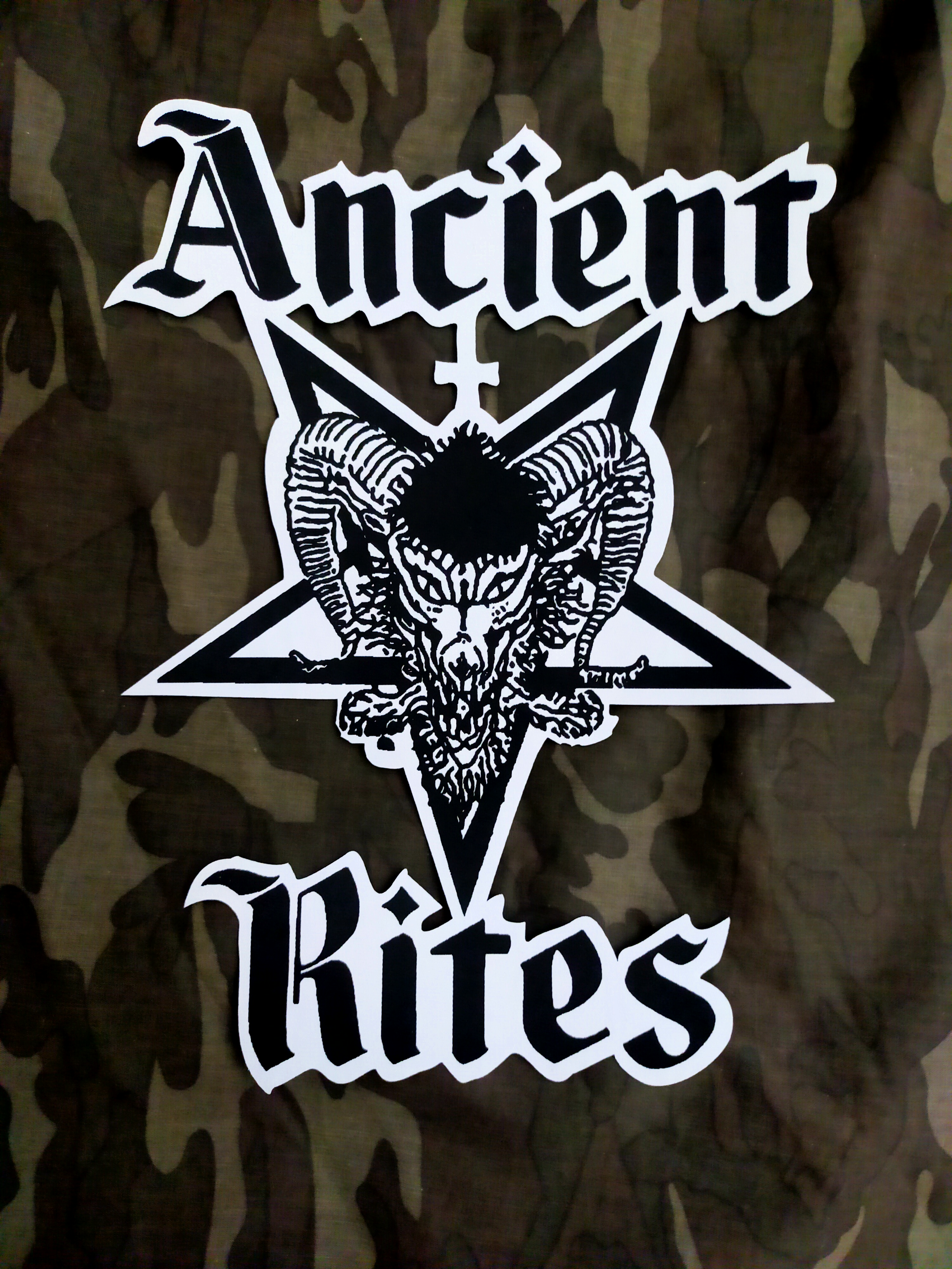 Logo backpatch